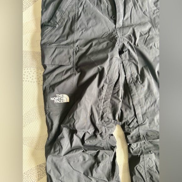 The North Face Black Snow Pants - Picture 2 of 4